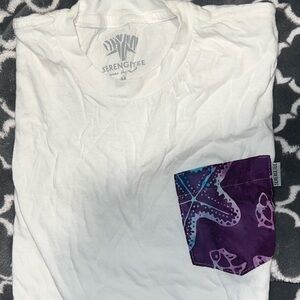 Serengetee unisex starfish beach themed purple white pocket tee sz M
